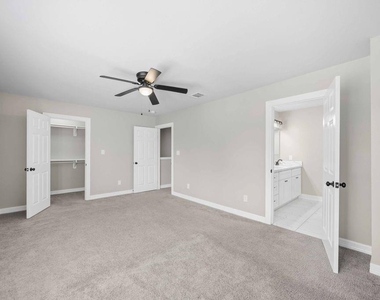 5709 Annunciation Street - Photo Thumbnail 12