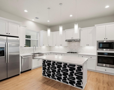3109 Arlington Street - Photo Thumbnail 9
