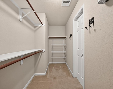 6138 Wickshire Drive - Photo Thumbnail 44