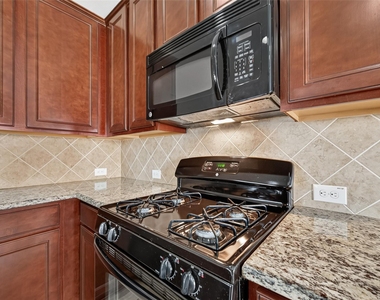 6138 Wickshire Drive - Photo Thumbnail 21