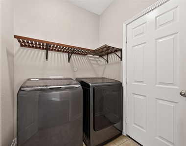 6138 Wickshire Drive - Photo Thumbnail 29