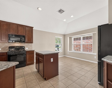 6138 Wickshire Drive - Photo Thumbnail 19