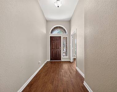 6138 Wickshire Drive - Photo Thumbnail 9