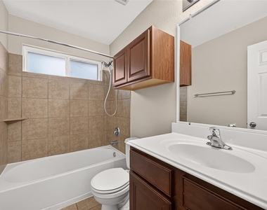 6138 Wickshire Drive - Photo Thumbnail 35