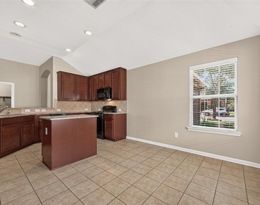 6138 Wickshire Drive - Photo Thumbnail 26