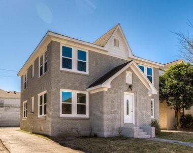 519 W Clay Street - Photo Thumbnail 2