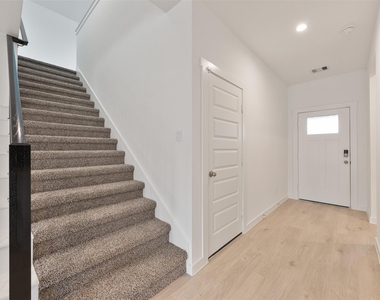 3123 Langley Bend Lane - Photo Thumbnail 2