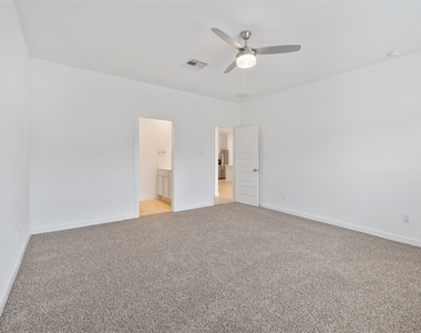 3123 Langley Bend Lane - Photo Thumbnail 16
