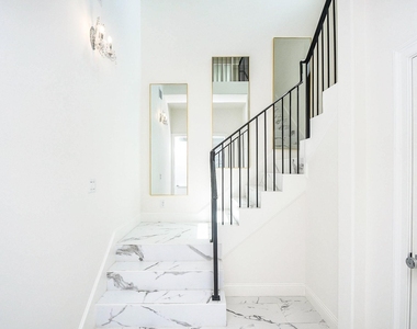 422 Mignon Lane - Photo Thumbnail 24