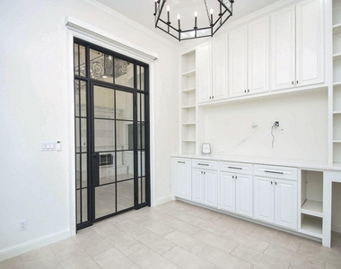 422 Mignon Lane - Photo Thumbnail 5