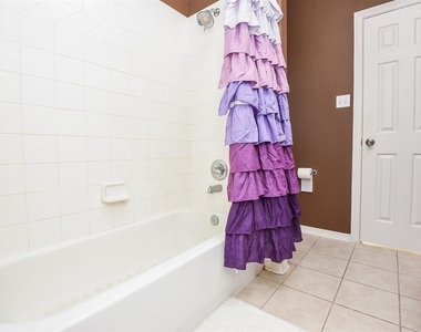 3911 Trailstone Lane - Photo Thumbnail 28