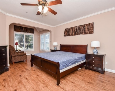 3911 Trailstone Lane - Photo Thumbnail 15