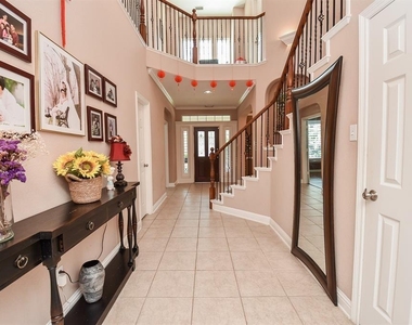3911 Trailstone Lane - Photo Thumbnail 8