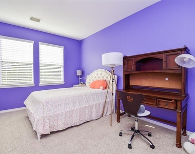 3911 Trailstone Lane - Photo Thumbnail 23