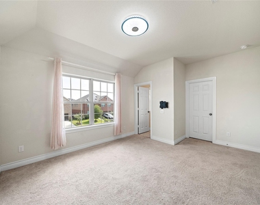 24939 Clearwater Willow Trace - Photo Thumbnail 16