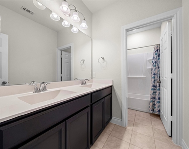24939 Clearwater Willow Trace - Photo Thumbnail 20