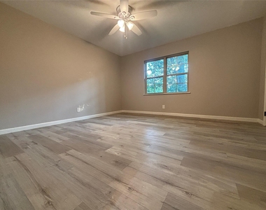 460 Old Hickory Drive - Photo Thumbnail 17