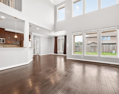 20706 Calloway Crest Court - Photo Thumbnail 2