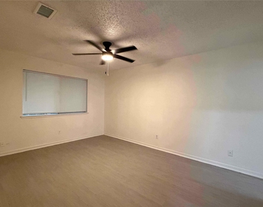 23215 Tree House Lane - Photo Thumbnail 5