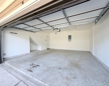 16575 Oasis Glade Drive - Photo Thumbnail 41