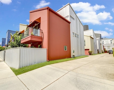1211 Arthur Street - Photo Thumbnail 1