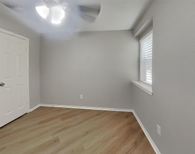 11578 Withers Way Circle - Photo Thumbnail 10