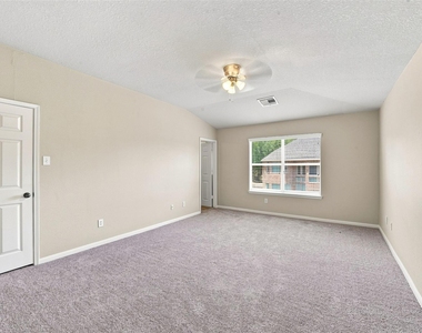 16726 Vivian Point Lane - Photo Thumbnail 34