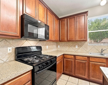 16726 Vivian Point Lane - Photo Thumbnail 13
