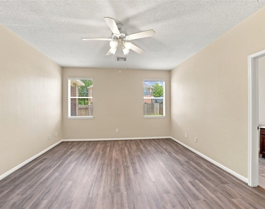 16726 Vivian Point Lane - Photo Thumbnail 19