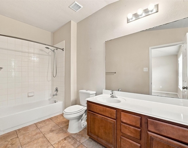 16726 Vivian Point Lane - Photo Thumbnail 37