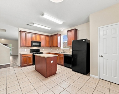 16726 Vivian Point Lane - Photo Thumbnail 16