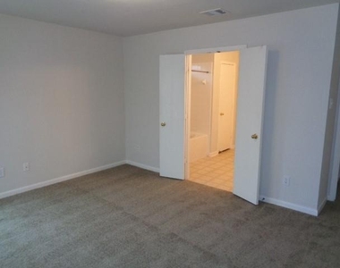 7619 Legacy Pines - Photo Thumbnail 11