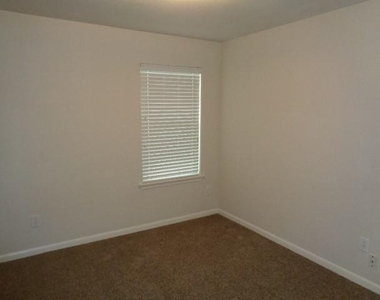 7619 Legacy Pines - Photo Thumbnail 6