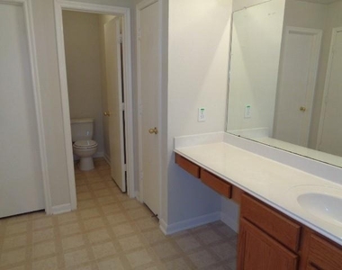 7619 Legacy Pines - Photo Thumbnail 8
