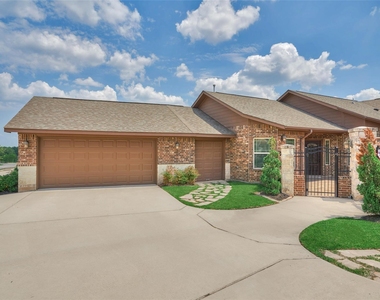 103 Bessie Price Owens Drive - Photo Thumbnail 4