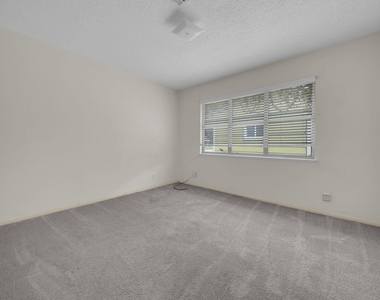 5310 Newkirk Lane - Photo Thumbnail 16