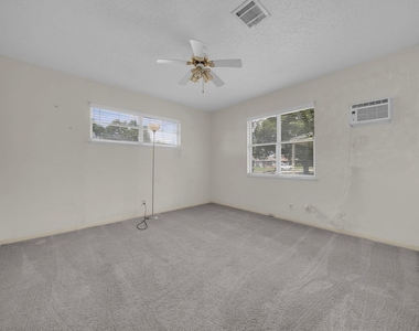 5310 Newkirk Lane - Photo Thumbnail 12
