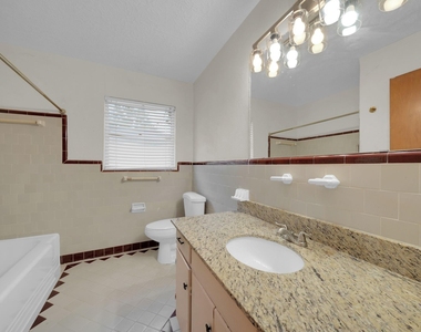 5310 Newkirk Lane - Photo Thumbnail 13