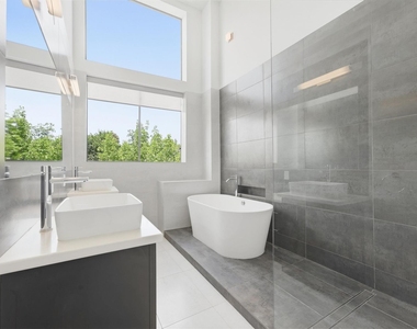 734 E 8th Street - Photo Thumbnail 13