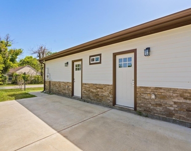 7101 Foster Street - Photo Thumbnail 2