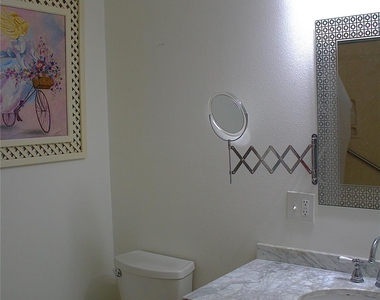 9103 Pine Lane - Photo Thumbnail 7