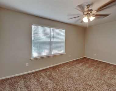 21638 Falvel Misty Drive - Photo Thumbnail 16