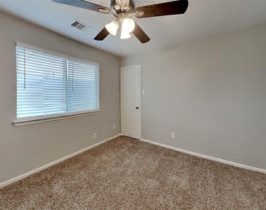 21638 Falvel Misty Drive - Photo Thumbnail 10