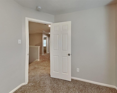 21638 Falvel Misty Drive - Photo Thumbnail 12