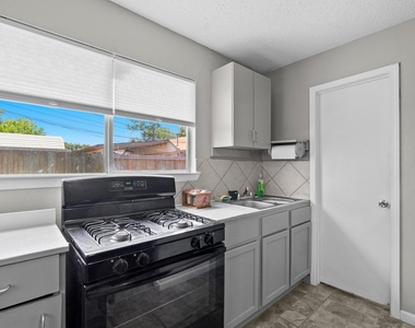 509 Arno Street - Photo Thumbnail 13