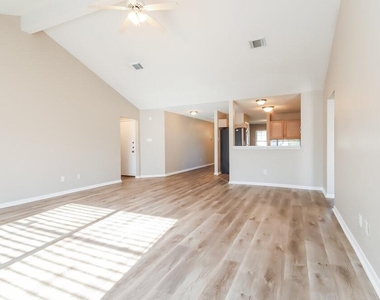10815 Malden Drive - Photo Thumbnail 2