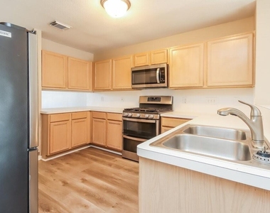 10815 Malden Drive - Photo Thumbnail 6