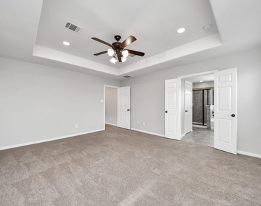 18314 Amalfi Coast Drive - Photo Thumbnail 32