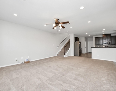 18314 Amalfi Coast Drive - Photo Thumbnail 16