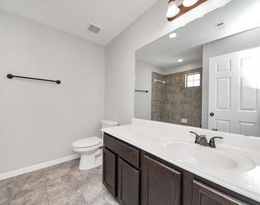 18314 Amalfi Coast Drive - Photo Thumbnail 36